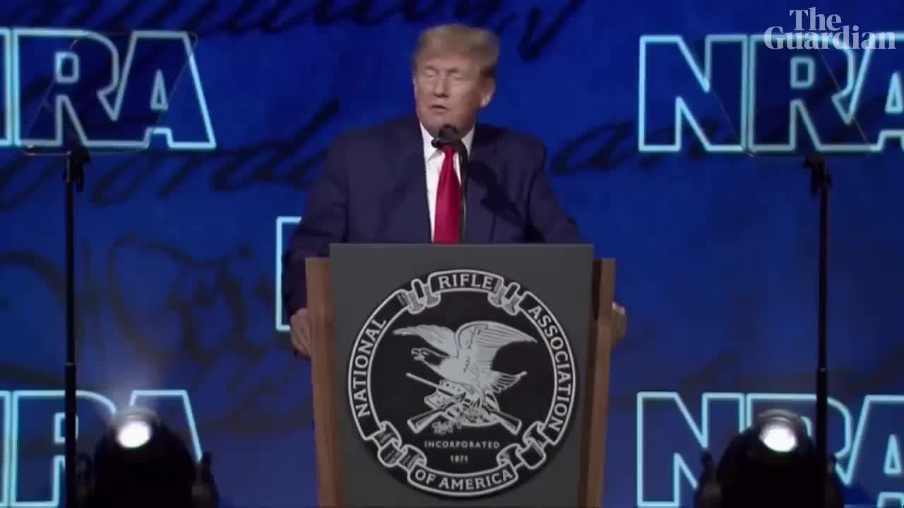 Donald Trump tells NRA teachers should be allowed