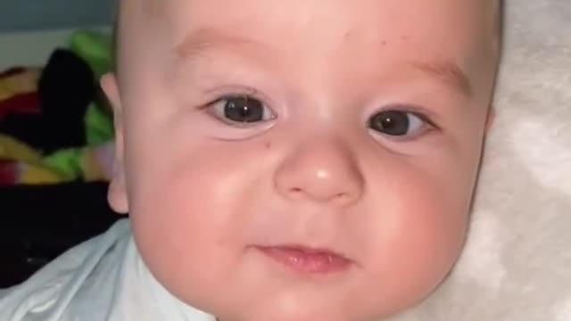 Cute little child 😍🤗☺️