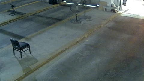 3138RHOBG3CStGarageLeftDoor_2021-01-06_22h40min52s813ms.mp4