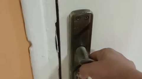 how to open a closed door easily