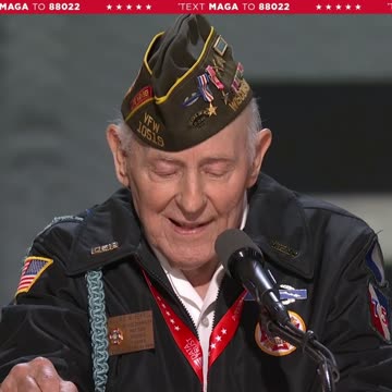 WW2 Veteran Brings Down the House When He Says He Would RE-ENLIST Under President Trump