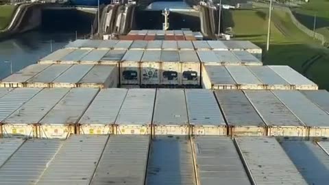 How Panama Canal working to pass Ships