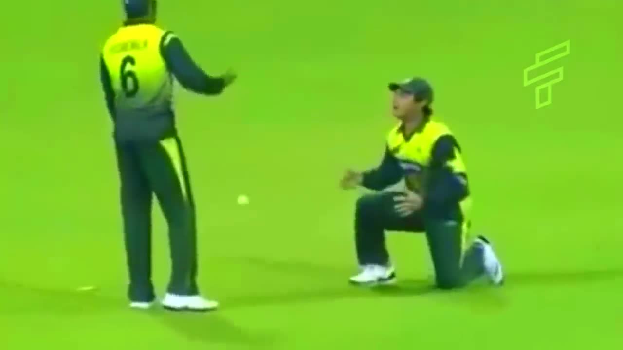 funny moments in sports lol 😂😂😂😂