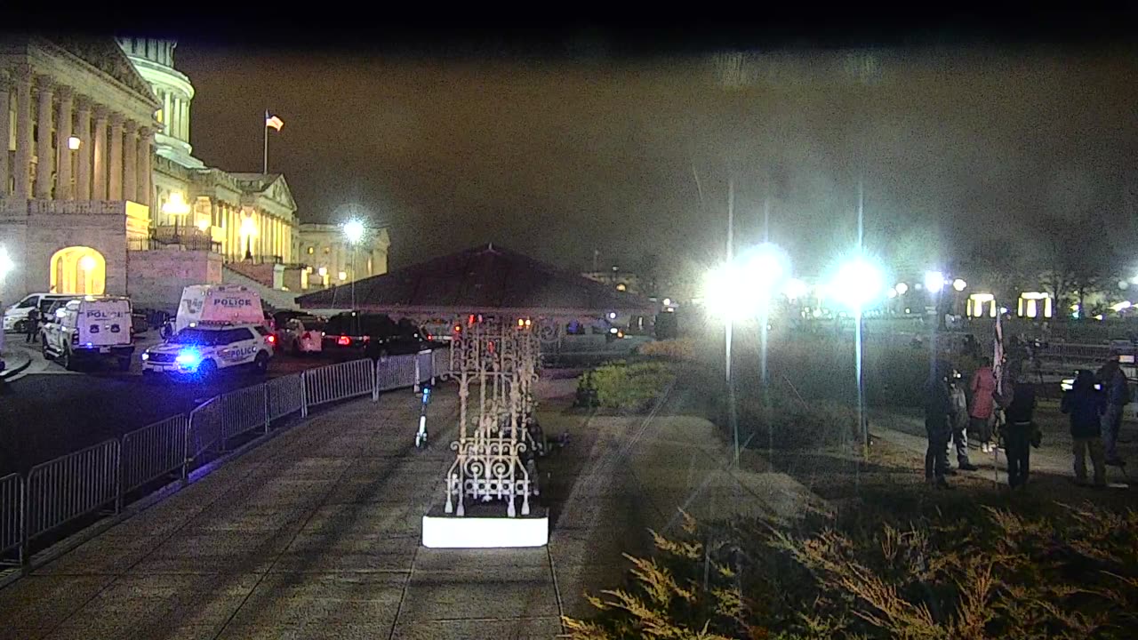 0675USCG00HousePlaza_2021-01-06_18h11min28s050ms.mp4