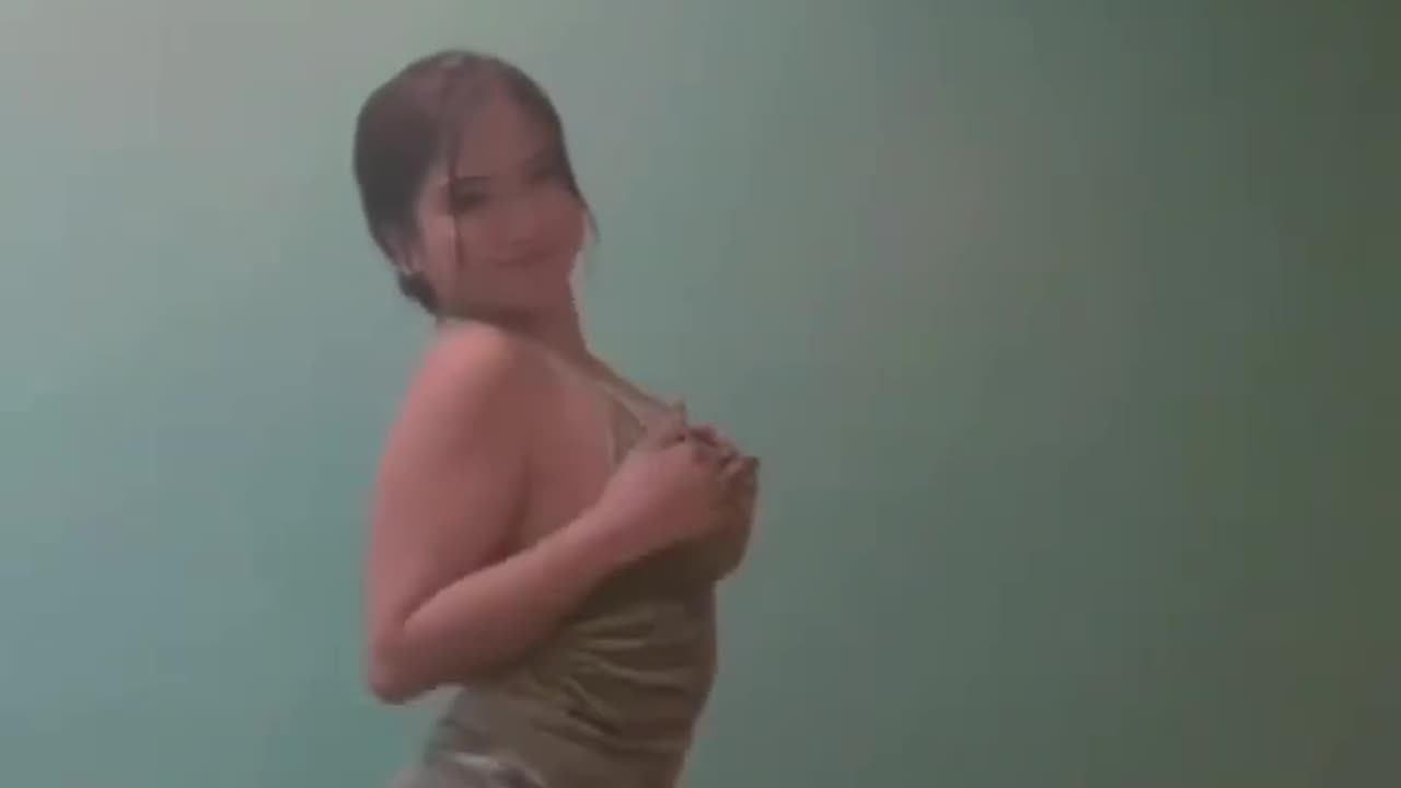 Hotest girl video