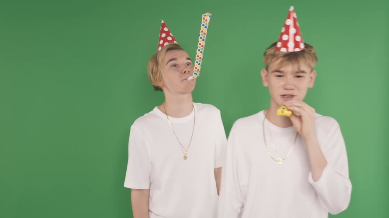 Marcus & Martinus - Making of GIFs (fails and bloopers)