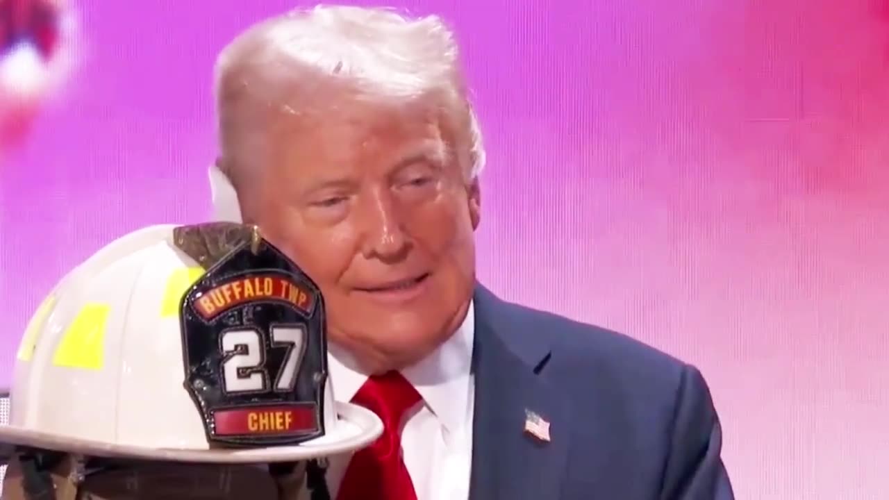 PRESIDENT TRUMP HONORS THE FIREFIGHTER COREY COMPERTORE THAT WAS KILLED AT RALLY