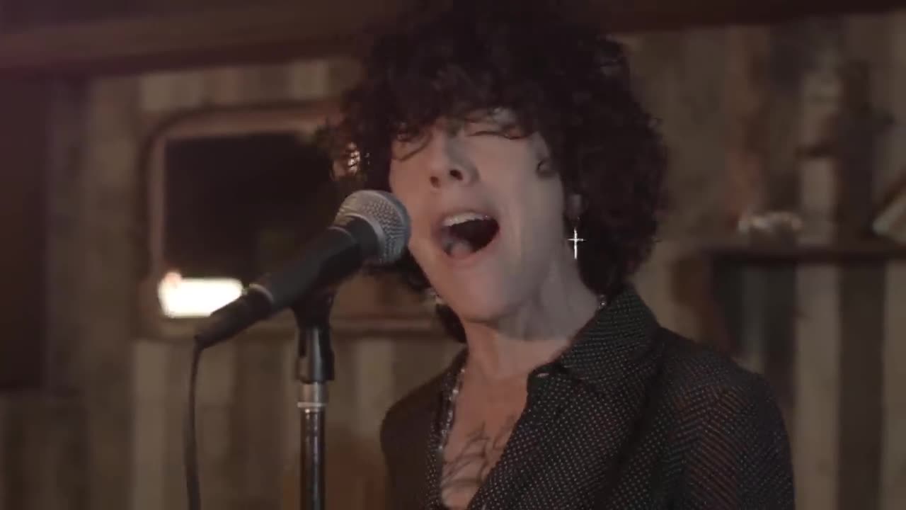 LP - Lost On You (Live)