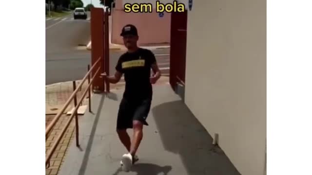 Habilidade em ser perna de pau kkkkk