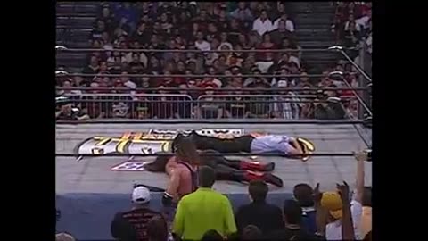 (1998.10.25) Bret Hart vs Sting - U.S. Title Match - Halloween Havoc 1998 - WCW