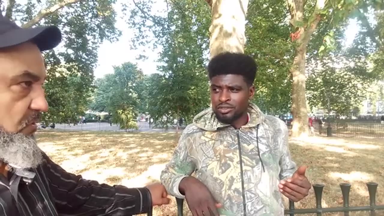 Uncle Omar speakers corner _ islamic dawah business