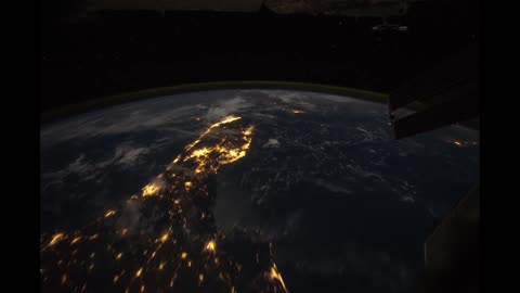 All Alone in the Night - Time-lapse footage of the Earth as seen from the ISS