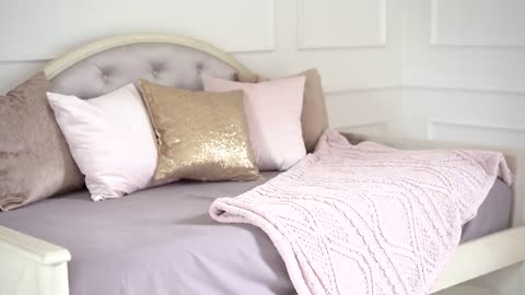 Bedroom MAKEOVER!