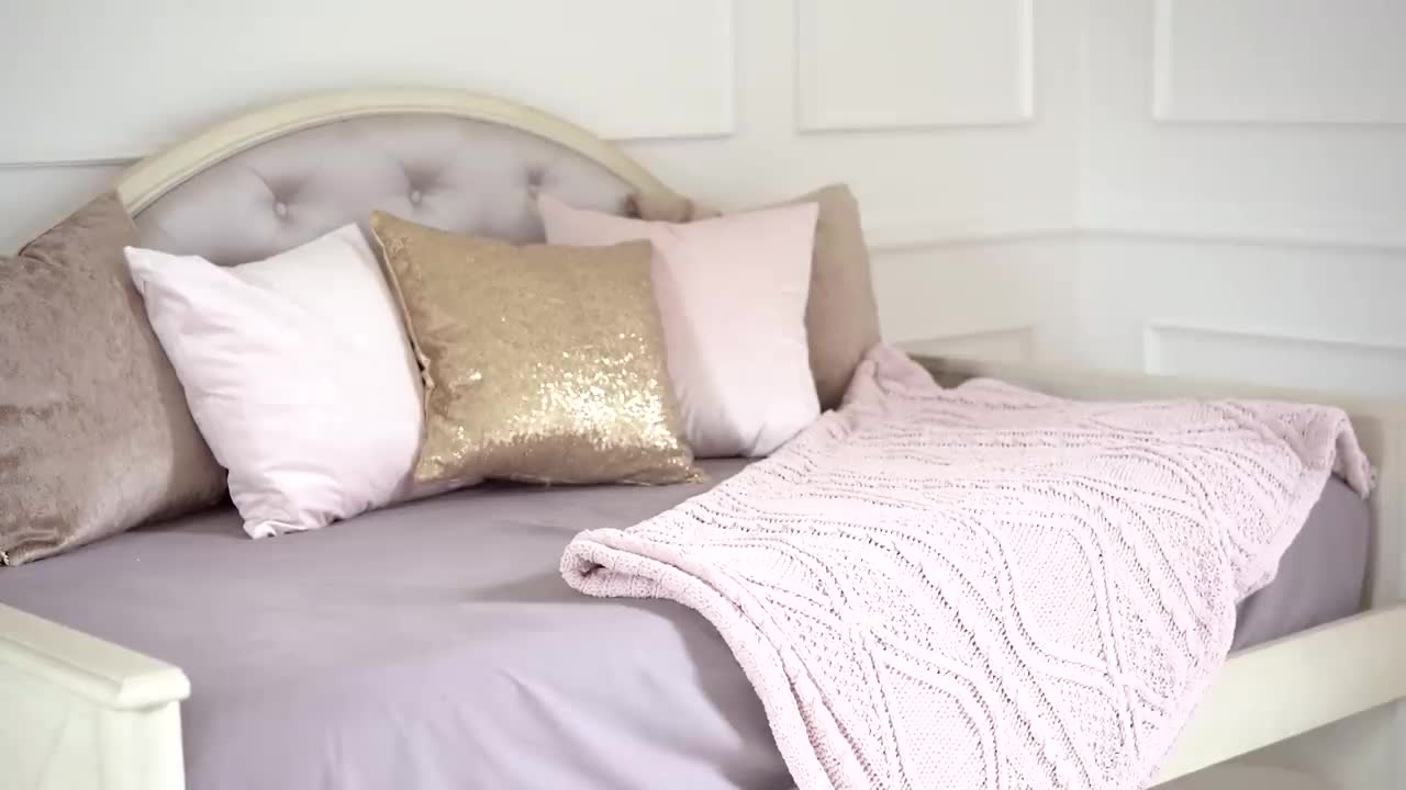 Bedroom MAKEOVER!