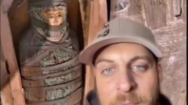 GIANTS IN THE GRAND CANYON