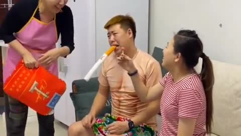 Latest Chinese Funny Video - New Funny Comedy Videos 2022, Chinese Funny Video try not to laugh
