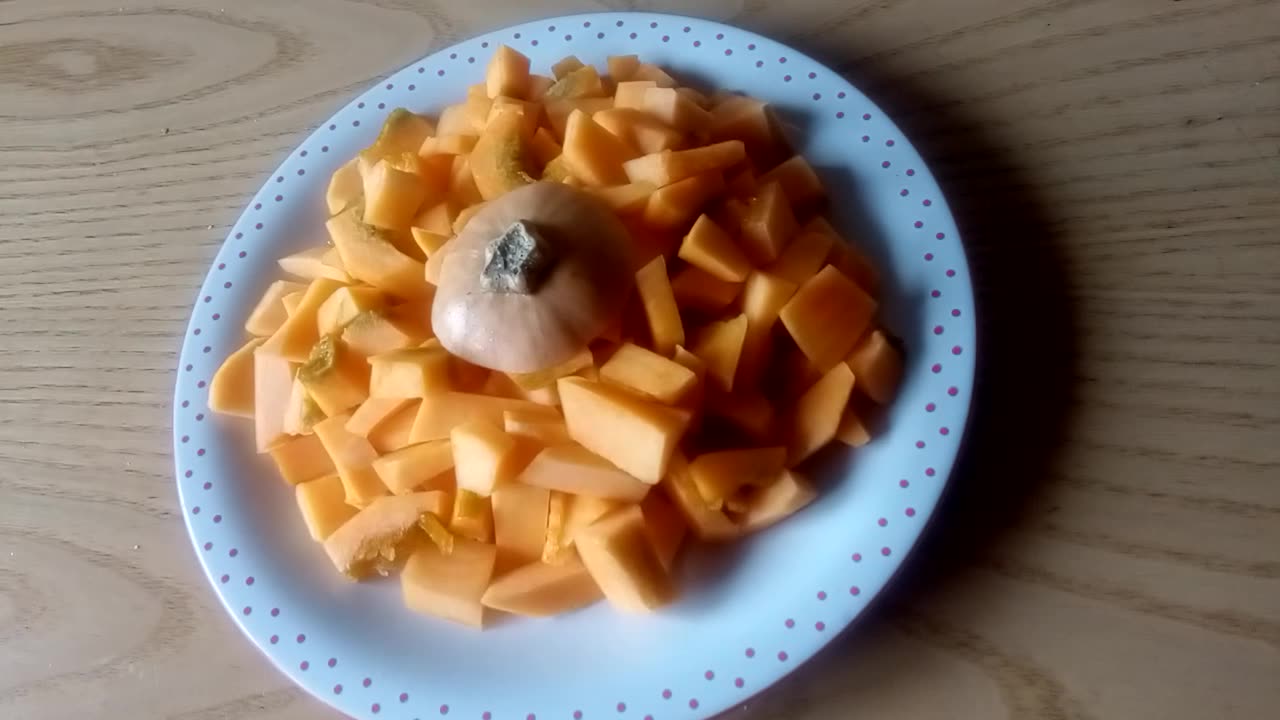 Waiting for Halloween in the kitchen.