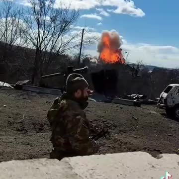 Ukrainian soldier fires MANPAd during Russian bombing run.