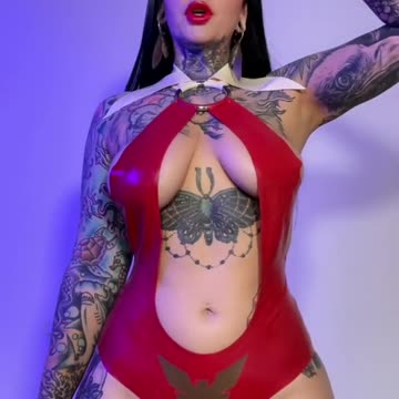 Name this character in the comments! 🦇