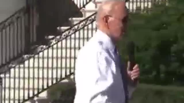 Joe Biden afferma di essere al Senato degli Stati Uniti da 720 anni.