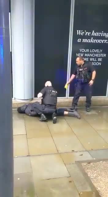 Cinco heridos en ataque con cuchillo en Manchester, Estados Unidos