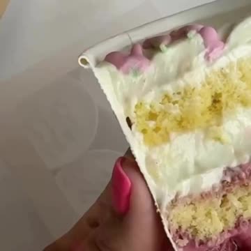 Рецепт «КЛУБНИЧНОЙ ФАНТАЗИИ» в формате cake to go🔥