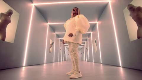 Kanye West & Lil Pump - I Love It feat. Adele Givens [Official Music Video]