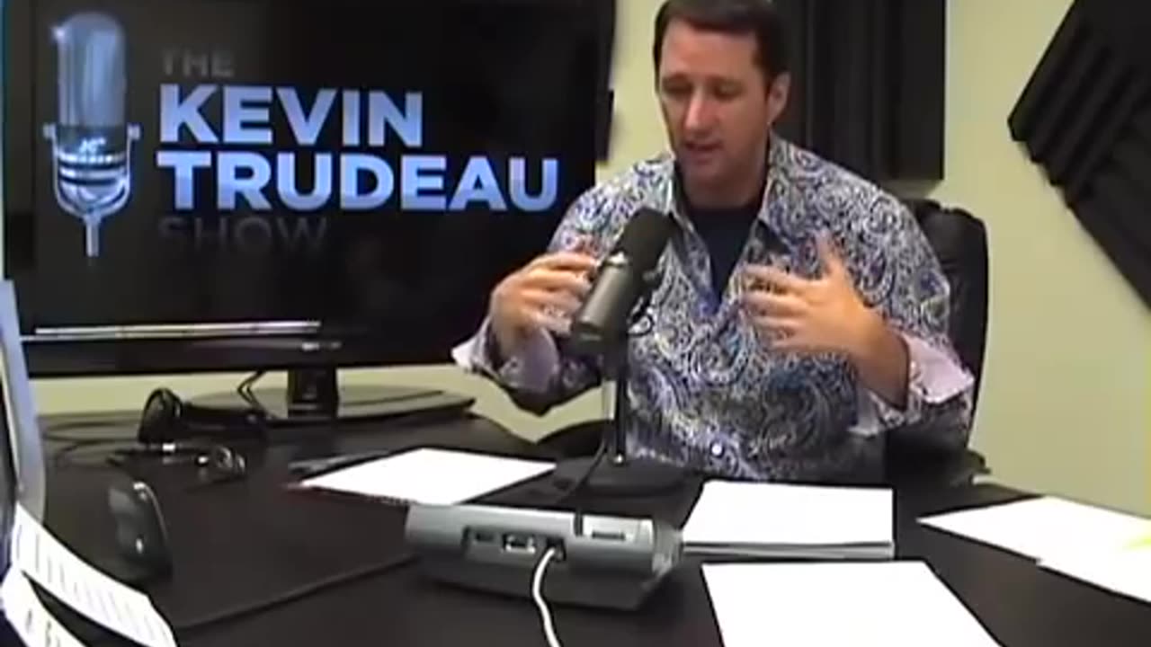 Kevin Trudeau - Obama, Christian Nation, Christmas Celebration