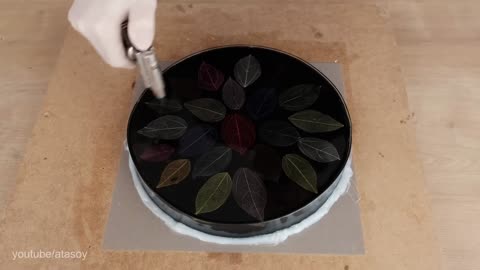 Epoxy Resin Clock with Skeleton Leaves - Resin Art