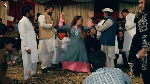 Kha k Lachi Wala Pan , Chahat Baloch Latest Mujra dance