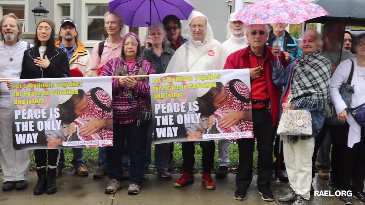 Silent Meditation for Peace in front of the Consulates of Israel and Palestine