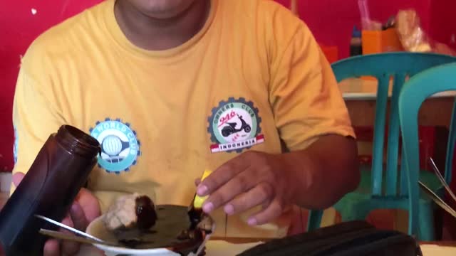 Soy Sauce Bottle Lid Surprises Man with Soup