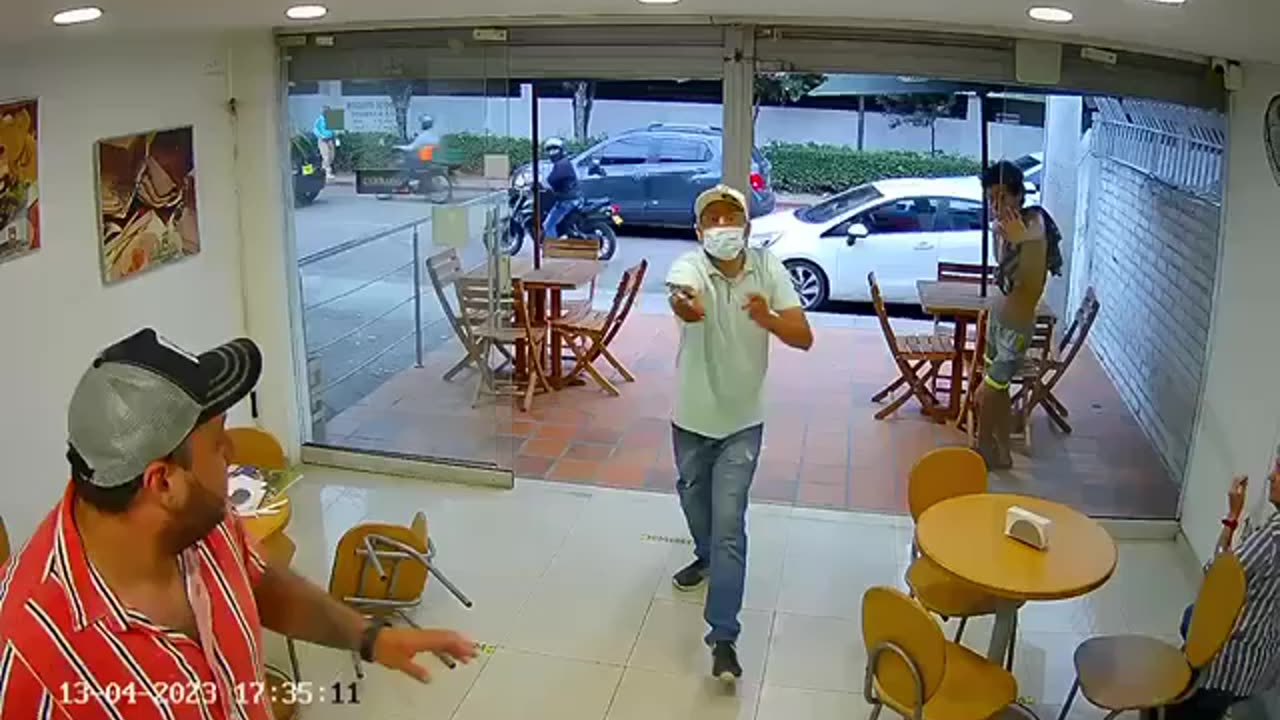 Robo salsamentaría Cañaveral