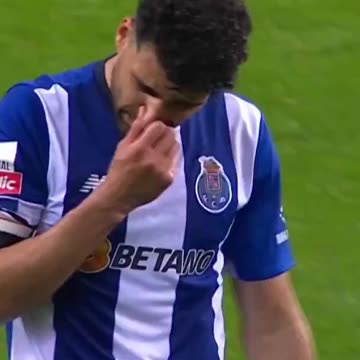 Mehdi Taremi, crying tonight as he will leave FC Porto at the end of the season.