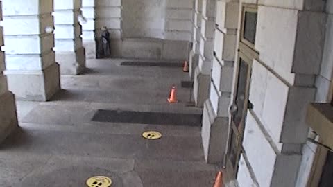 3210LHOB01MainEntranceExterior_2021-01-06_15h59min48s680ms.mp4