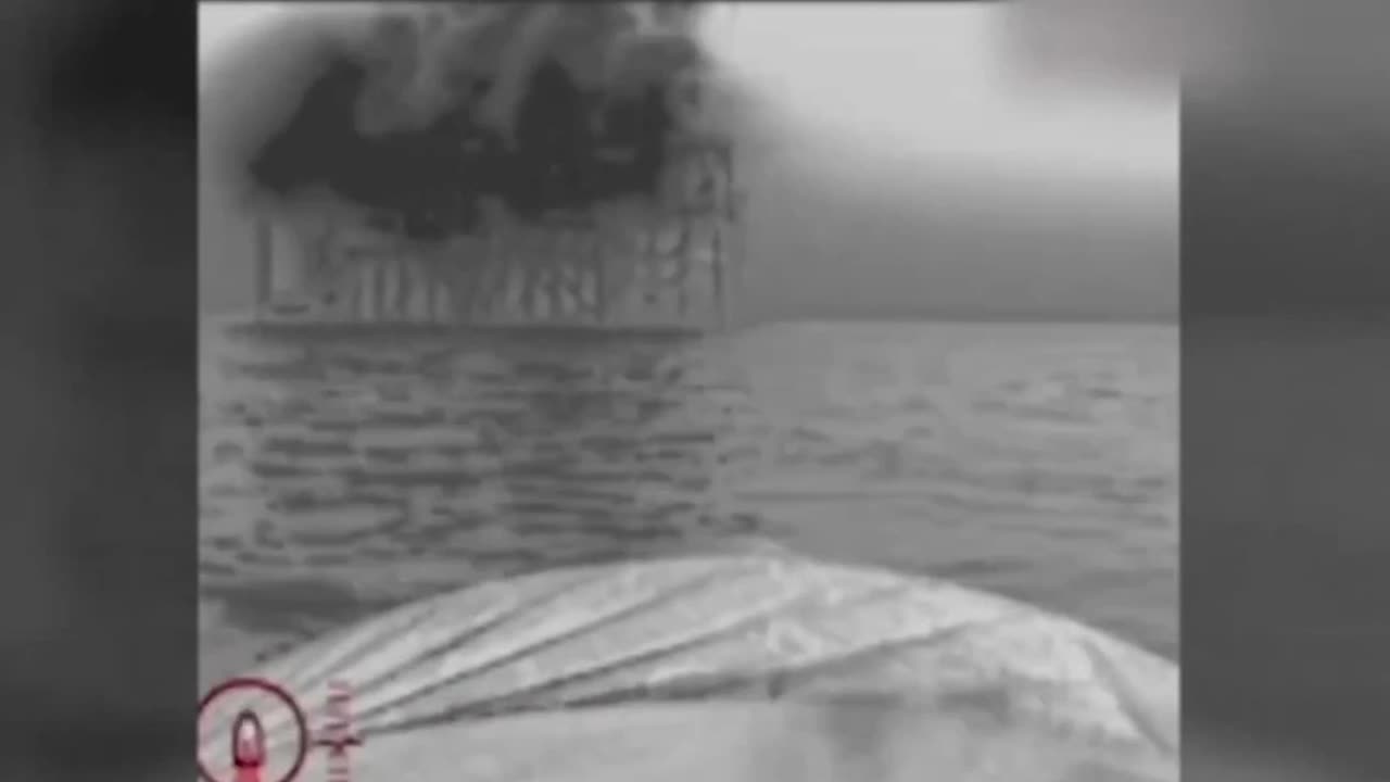 🚤🔥 Ukrainian maritime drones attacked the Russian-seized gas platforms in