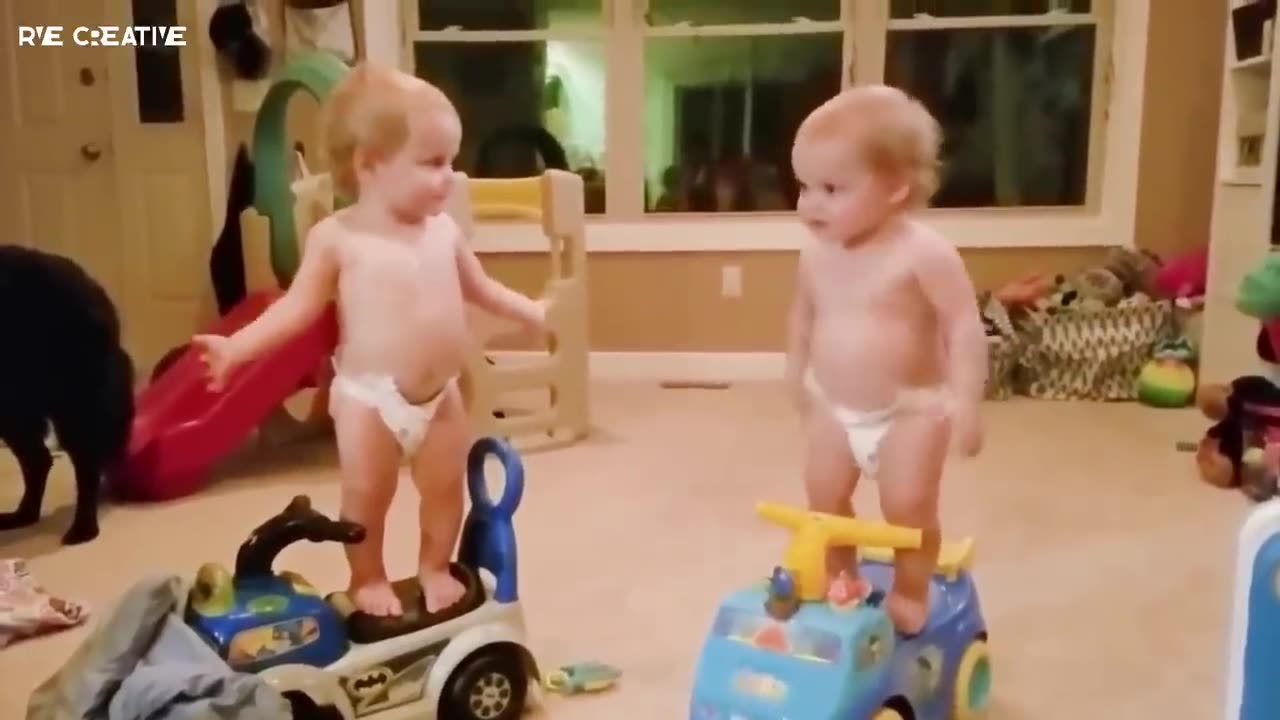 Twin Babies Fight CUTEST FUNNIEST BABY VIDEOS