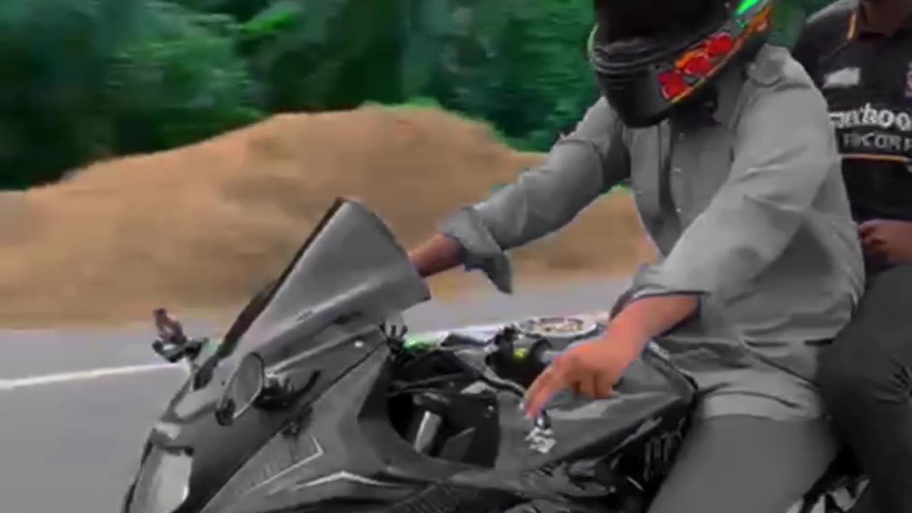 Rumble shorts video .#gixxersf