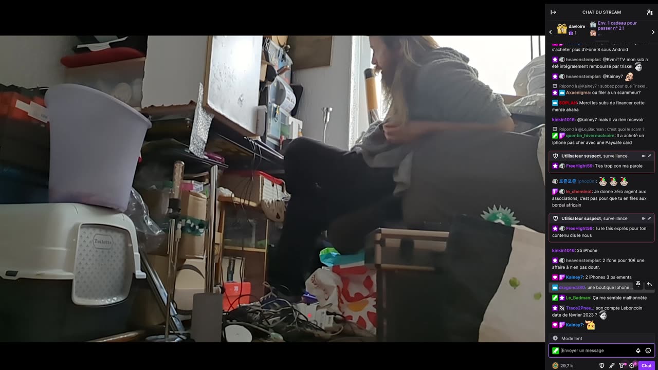 2023-02-27 (1bis) - Triskel se fait arnaquer - Twitch Meutemediatique (version avec chat)