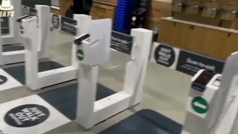 Whole Foods in Washington DC preparing for no entry without scanning your phone/chip.
