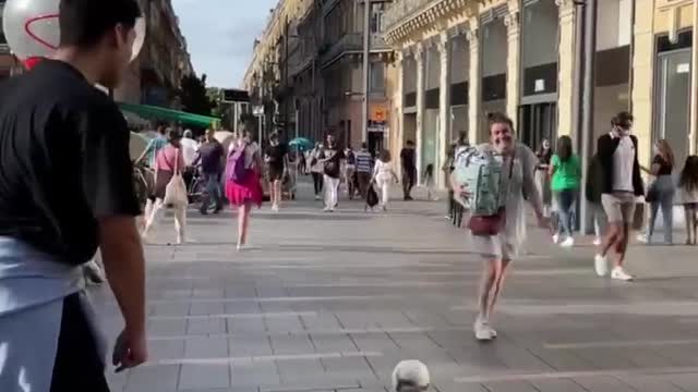 Rating Stangers at football goes wrong 😂⚽️ (best réaction!) #shorts
