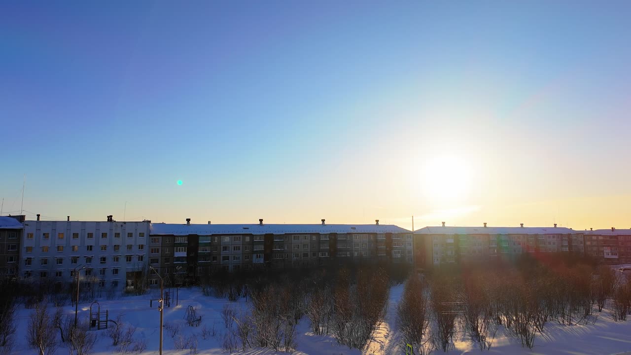 Sun as on the beach in Vorkuta (timelaps)