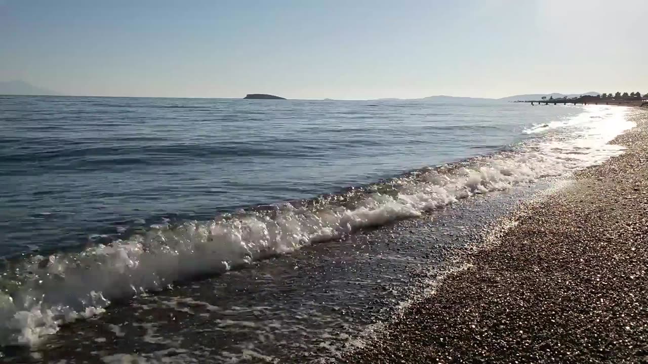 Satisfying beach waves ASMR