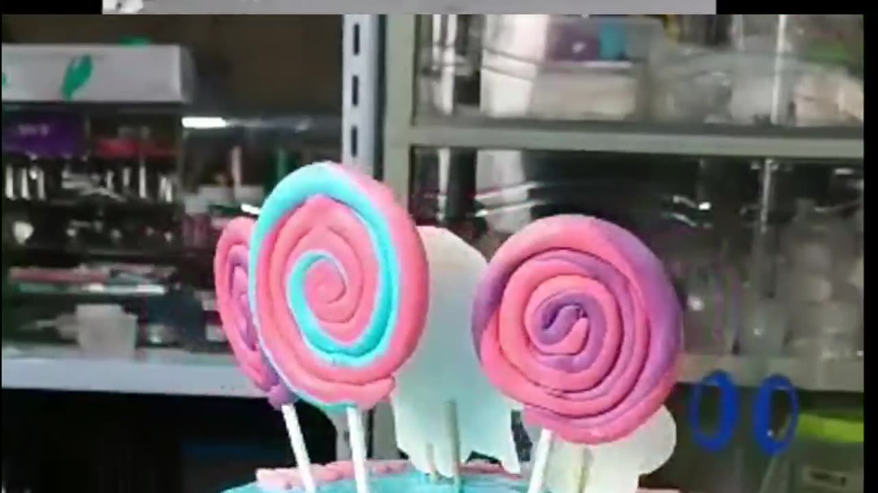 Paw Patrol Cake Decoration + Memes - Bulldog Chucky and Bully Maguire Edition