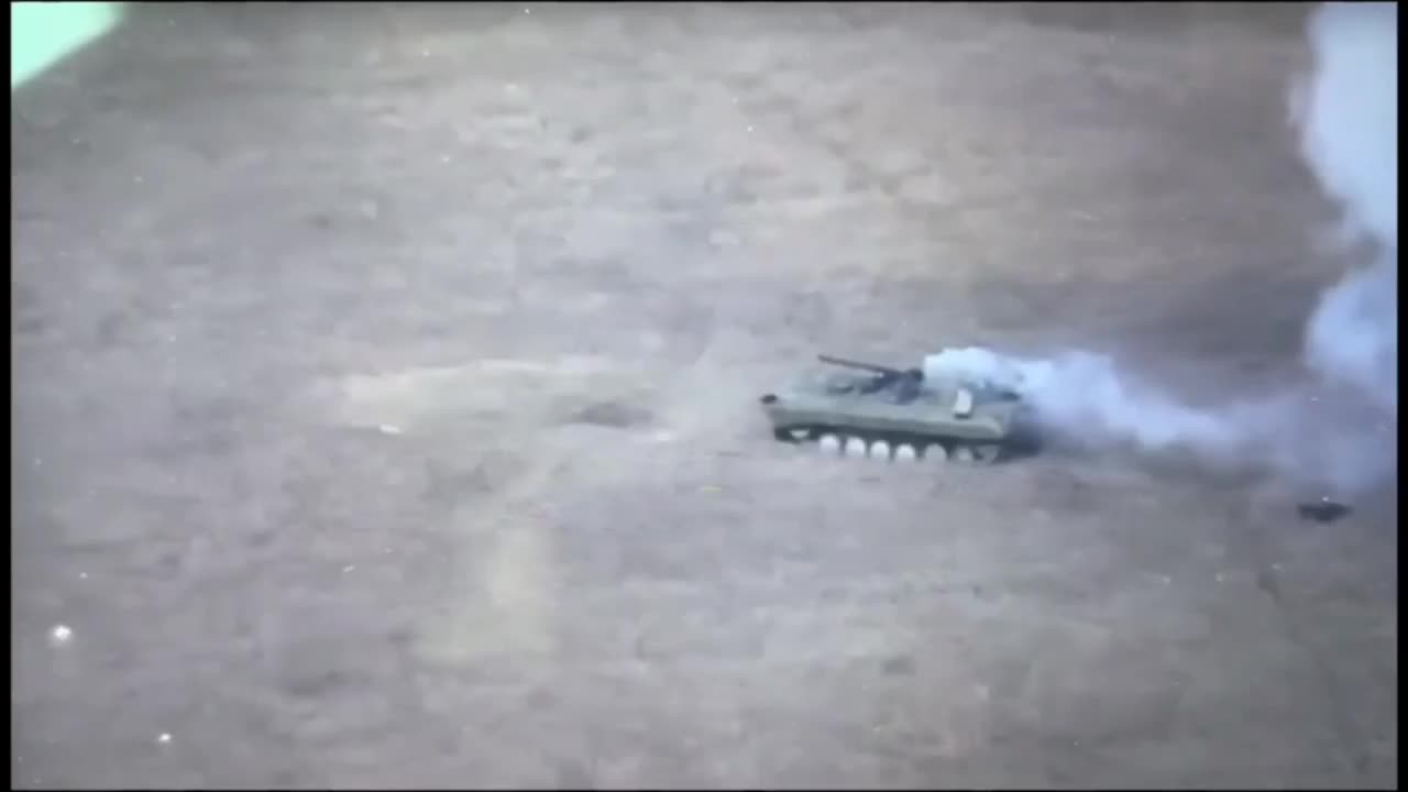 Ukrainian ATGM team hits Russian BMP