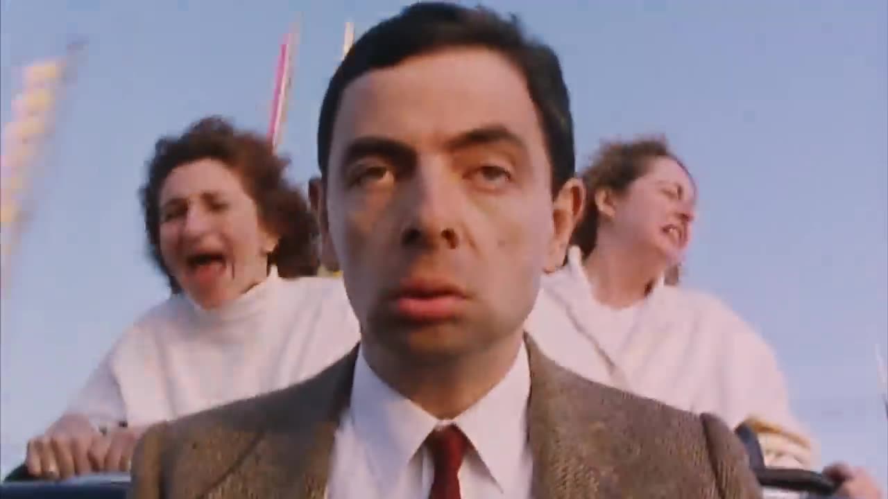 DIVE Mr Bean! | Funny Clips | Mr Bean Official