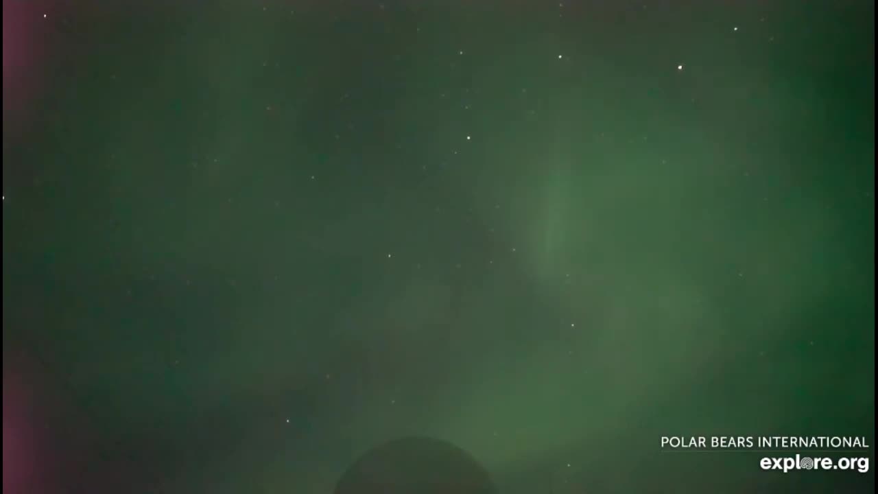 Two meteors on aurora borealis explore.org live cam on 5th of February 2022