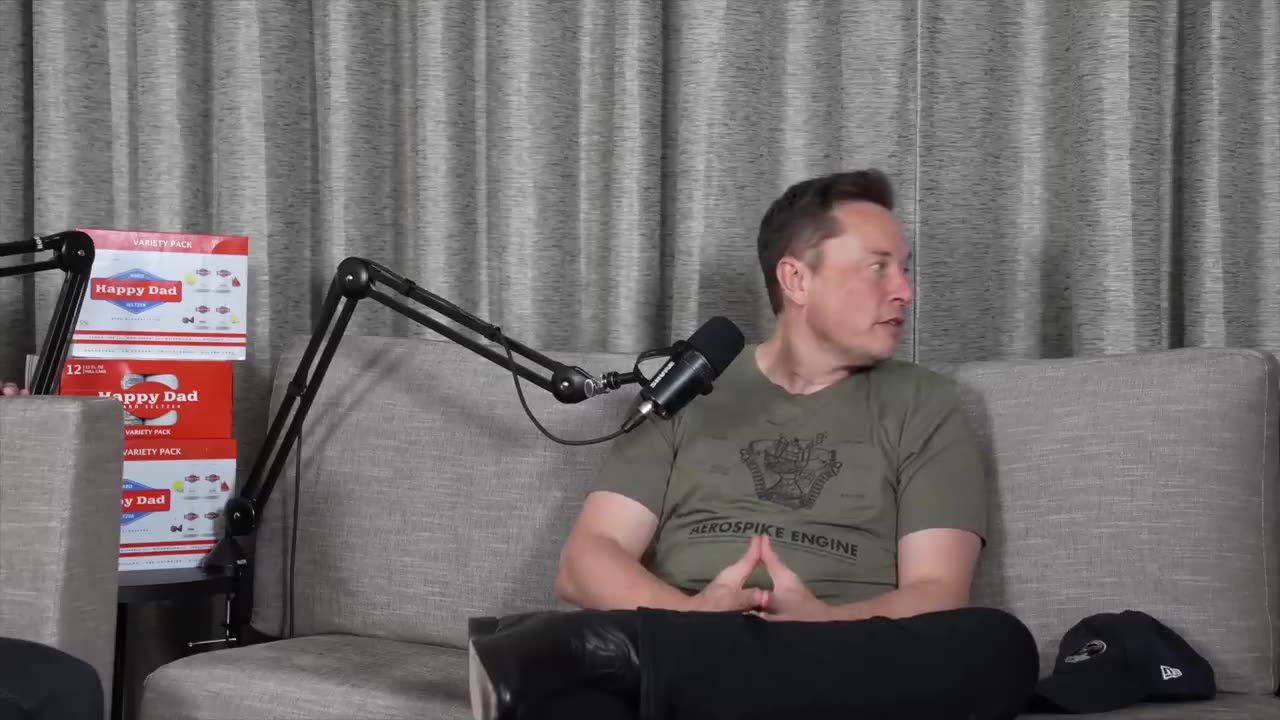 ELON MUSK REVEALS HIS KNOWLEDGE ON ALIENS CHALLENGES PUTIN TO UFC AND PREDICTS WW3