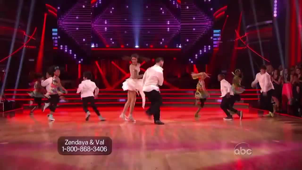 Zendaya & Valentin Chmerkovskiy - Freestyle - Dancing With the Stars 2013 - Week 10