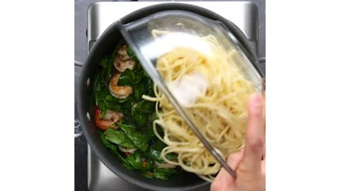 LEMON GARLIC SHRIMP PASTA